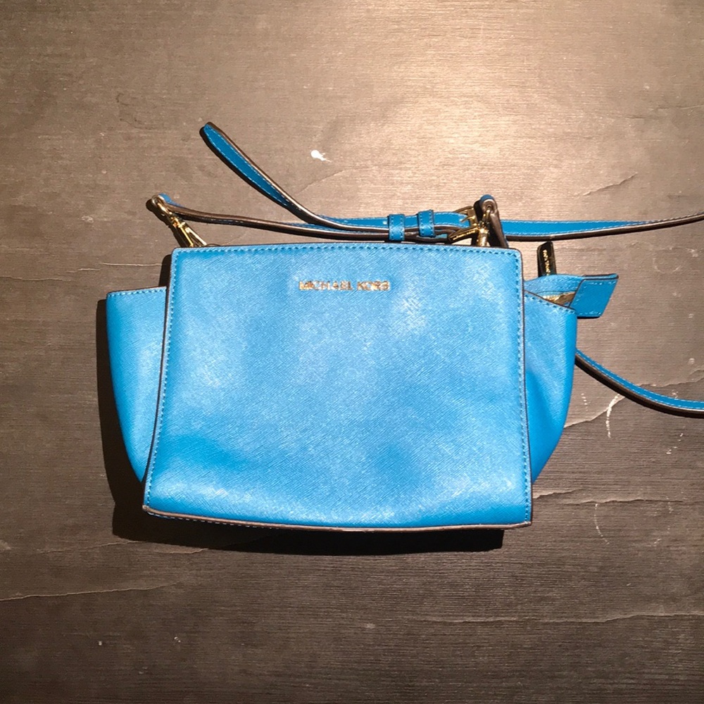 Teal crossbody handbag- LIKE NEW